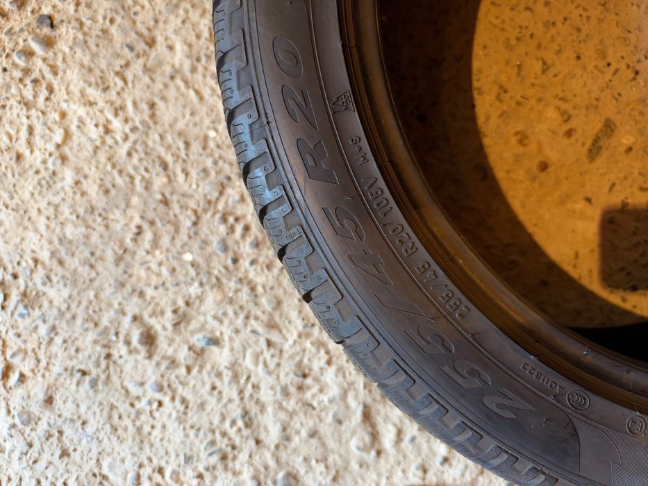 255/45/20 Pirelli Scorpion