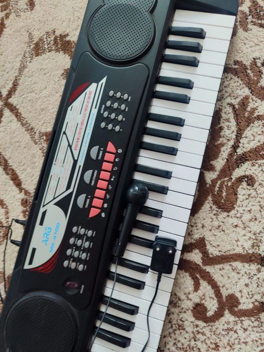 Продам синтезатор ARG