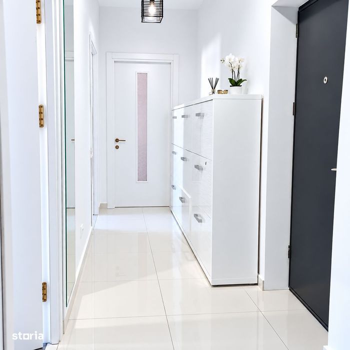 Închiriez apartament 2 camere + loc de parcare - PROPRIETAR!
