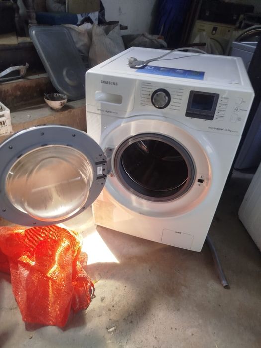 Продаётся стиральная машина