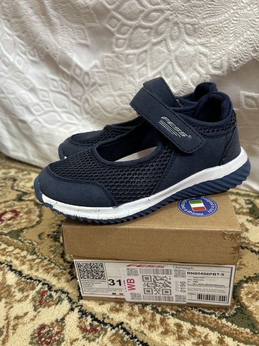 Детские ботинки и кроссовки