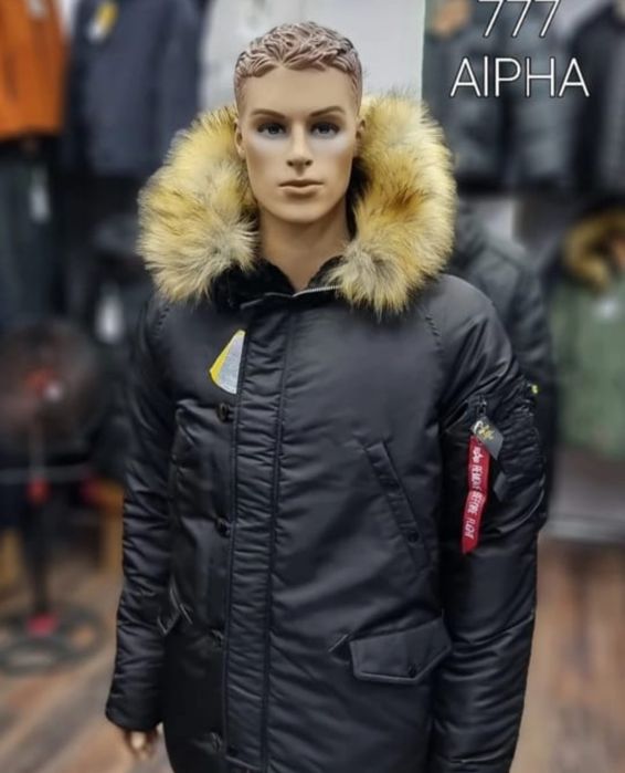 Зимние куртки Аляски