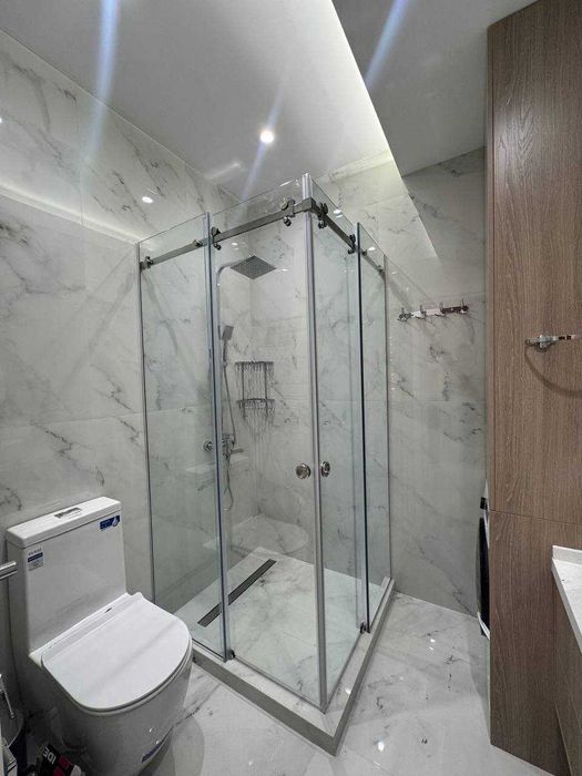 Душ кабина  DUSH KABINA Dushevaya Kabina Безрамная  душевая кабины  o1