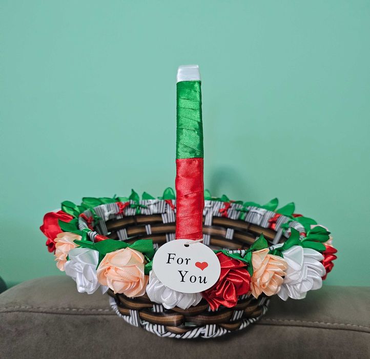 Кошничка с български мотиви