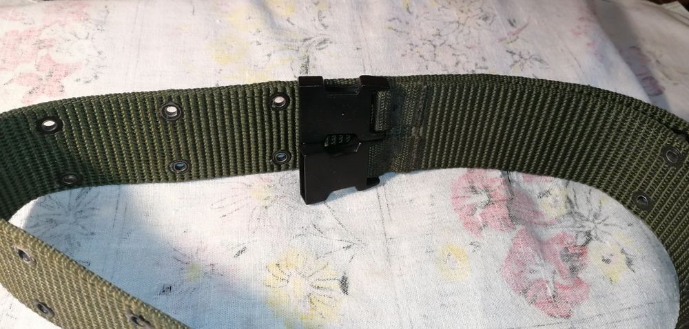 Армейский ремень на фастексах.