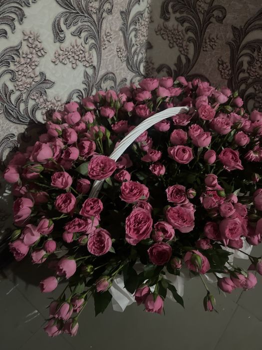 Букет из свежих спрей роз