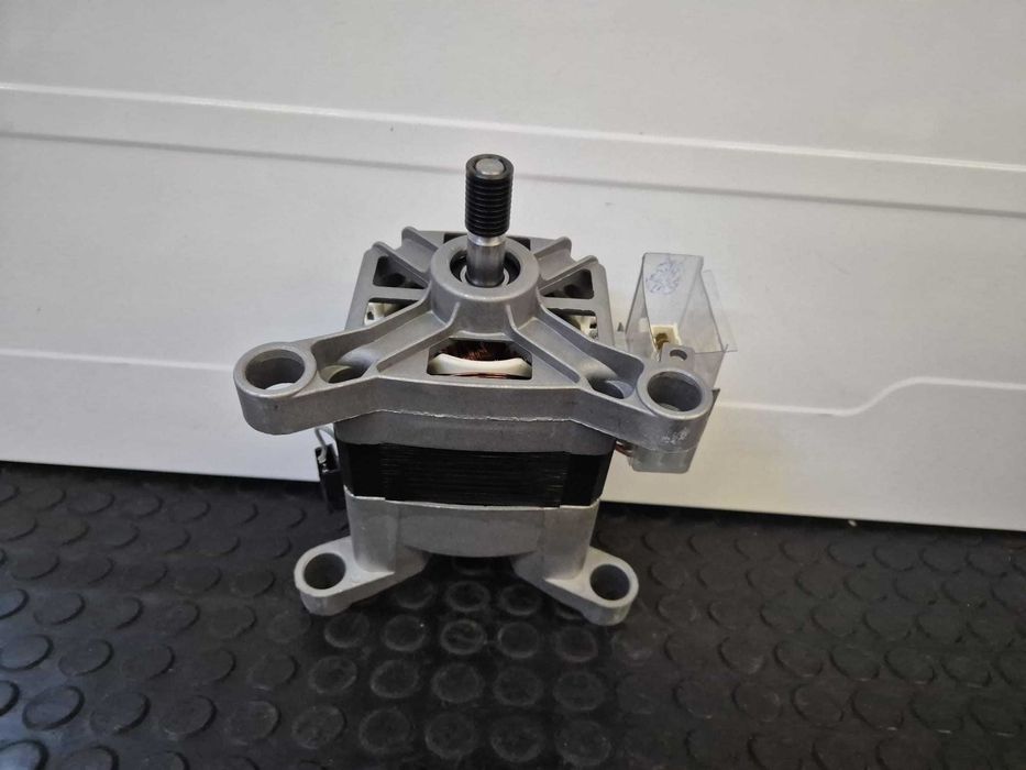 Motor 7 pini masina de spalat Arctic Beko Tonlon DUM66-39 2841290100, produs Nou , compatibilitate extinsa