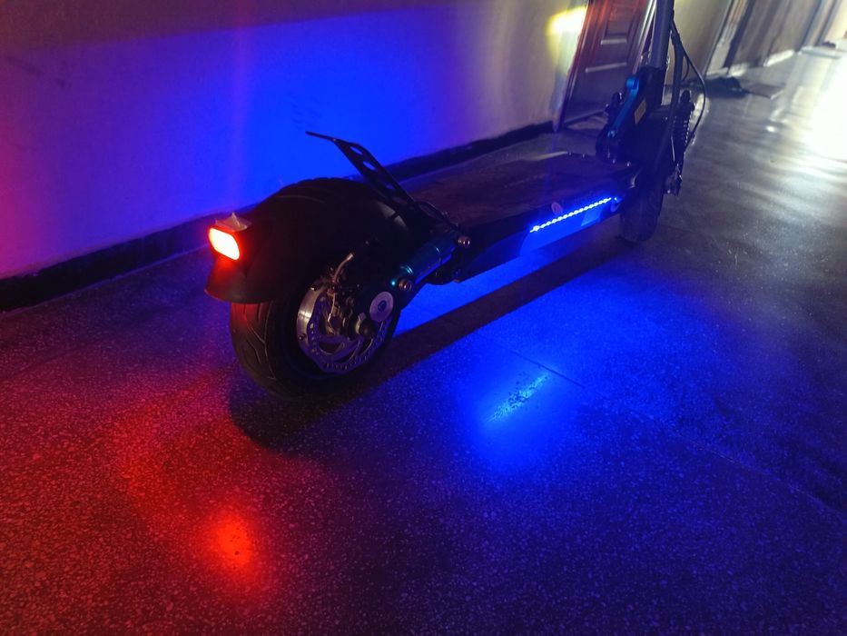 Trotineta electrică de viteză
