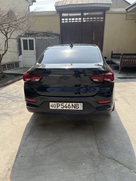 Onix primer varyantka sotiladi