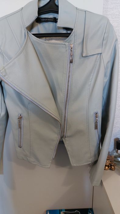 Продам косуху размер s