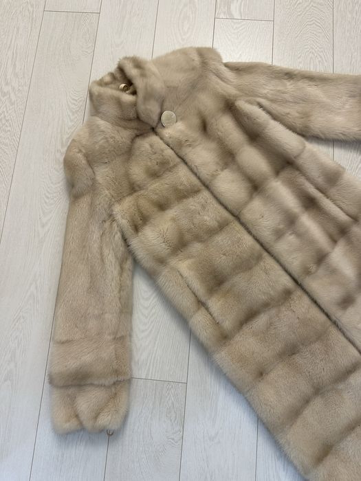 Продам норковую шубу