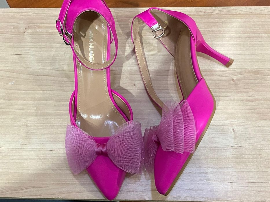 Продаю туфли женские