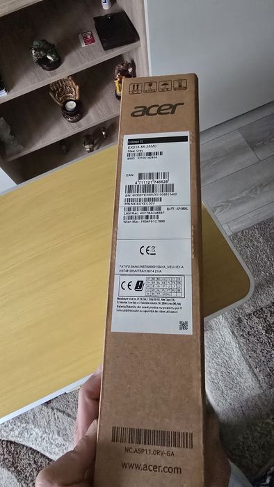 Laptop ACER Extensa 15 EX215-55-35M0.Intel Core I3-1215U 15.6.Full HD 8GB SSD 512 GB. Laptopul este nou are instalat pe el și windows 11.