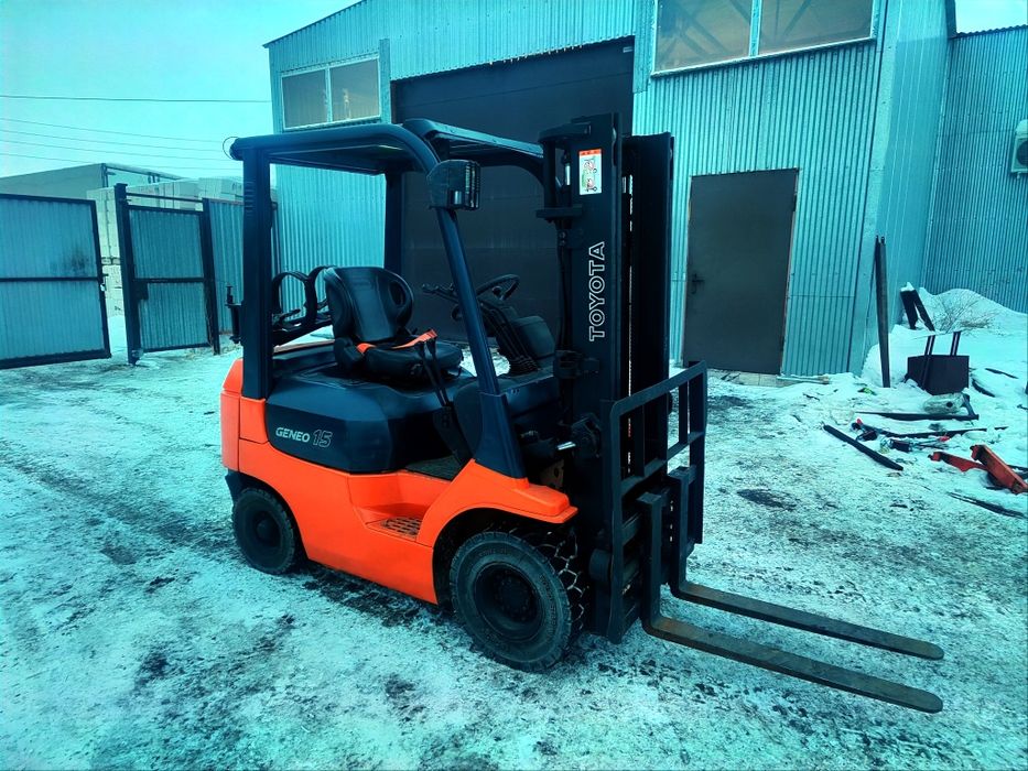 Продам вилочный погрузчик. Кара