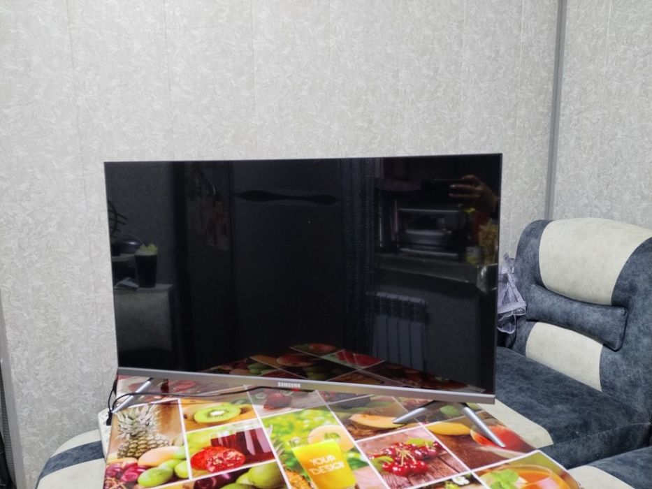 Телевизор Samsung smart