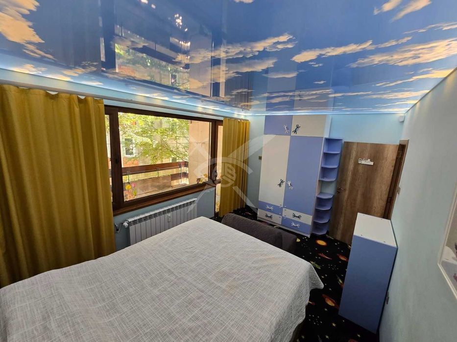 Дава се под наем Тристаен апартамент в София, Изгрев - 85 кв.м за 990 € - Снимка #4