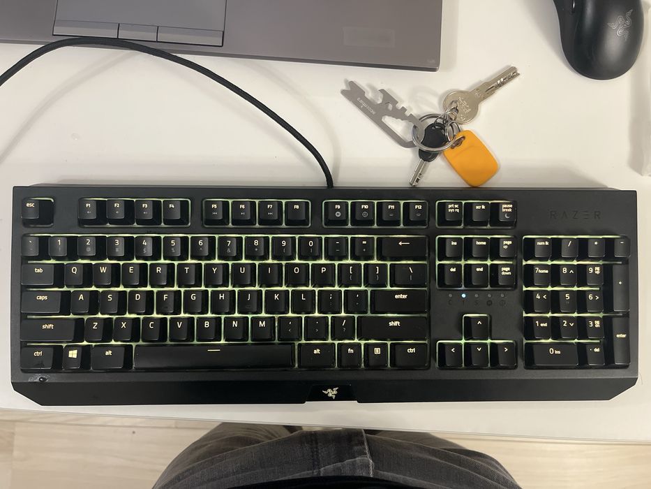 Tastatură mecanică Razer BlackWidow – defectă, iluminare funcțională