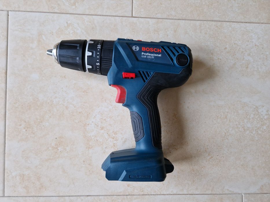 Bosch GSB 18V-21  / masina de gaurit si insurubat