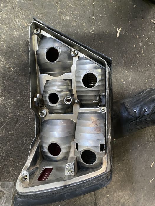 Задний стоп на Мерс w124