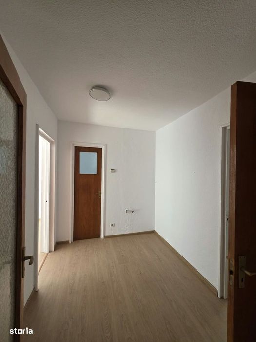 Apartament de 3 camere - 64 mp - la 10 minute de metrou Obor
