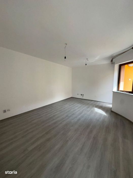 Apartament spatios 4 camere - zona Promenada Mall