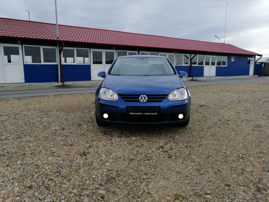 Golf 5 TOUR 1.6 MPI 102CP BENZINA an 2007  km 147. 000
