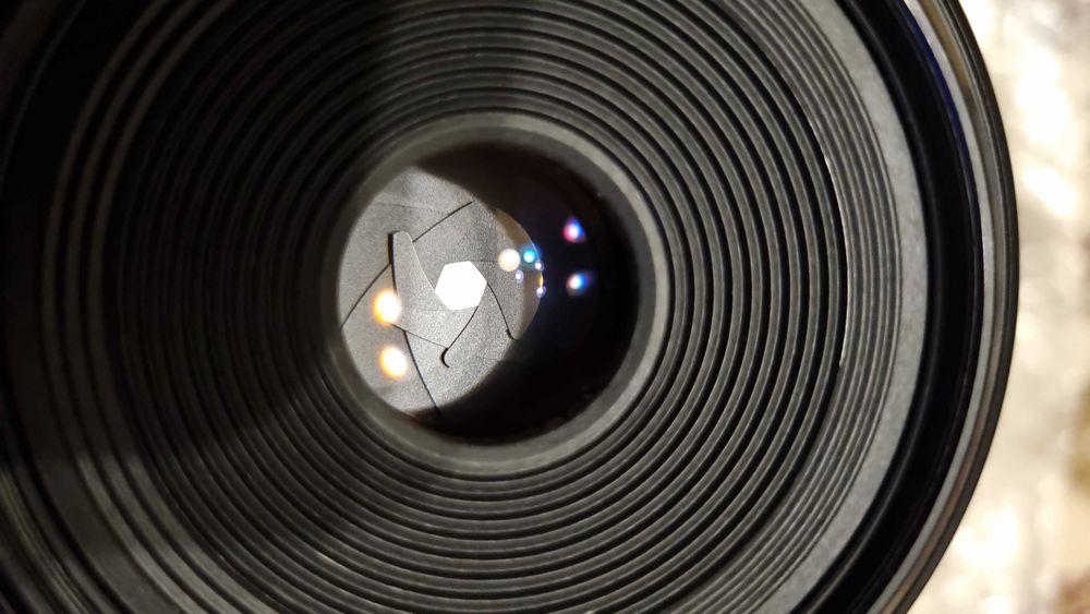 Canon EF MP-E 65mm f2.8 5x macro