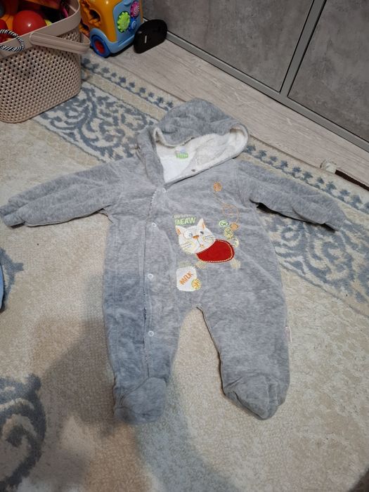 Продам детские вещи