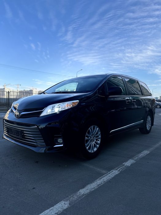 Сдам в аренду Toyota Sienna