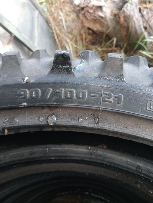 Cauciucuri enduro in stare buna