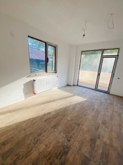 Продава се Хотел в с. Рибарица, Област Ловеч - 700 кв.м за 500 €/кв.м - Снимка #3