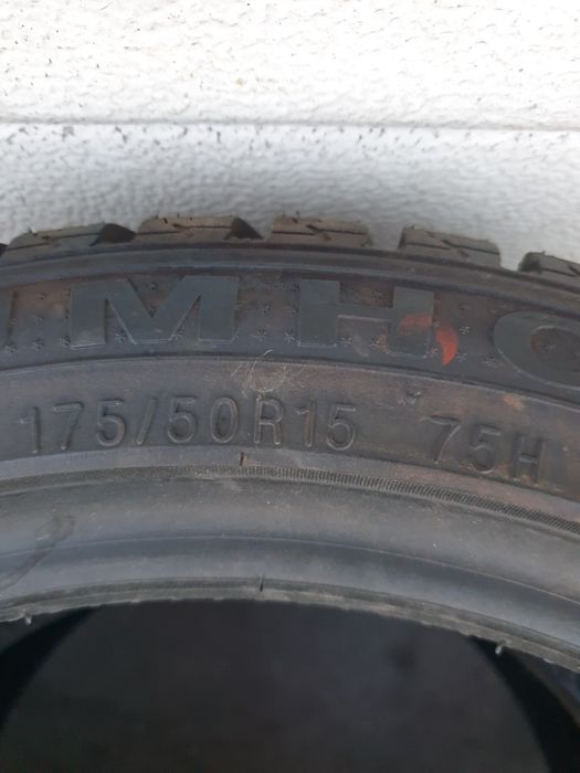 Нови зимни Гуми 2 броя KUMHO IZen KW23 175 50 R15