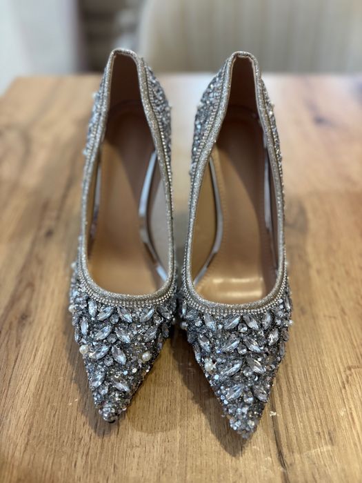 Сребристи токчета