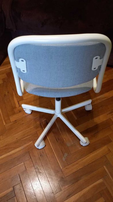 Ученически стол от Икеа