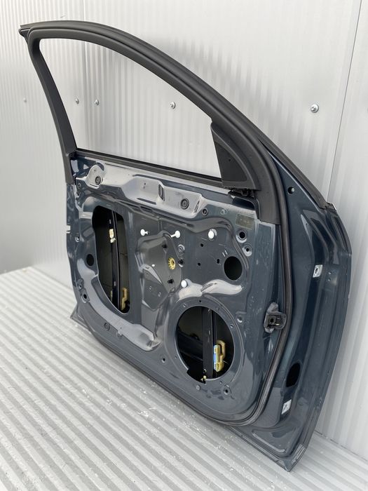 Usa st fata Audi A4 B8 • cod de culoare LZ7H • 2008-2012