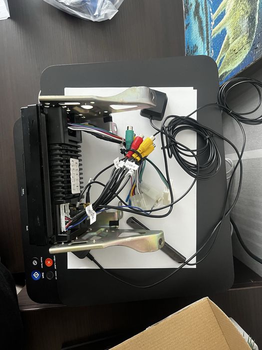 TOYOTA COROLLA VERSO - 2004/2007 - Мултимедия/Навигация - R3+9122