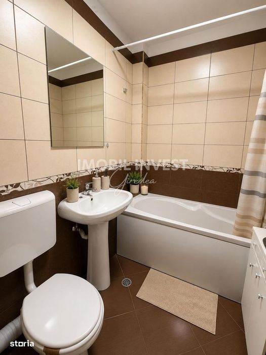 EXCLUSIVITATE| Apartament 2 camere| Centru | Etajul 2 | Parcare| Boxa
