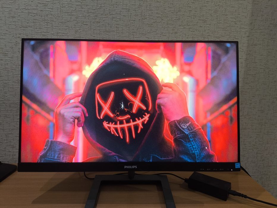 Монитор Philips 24