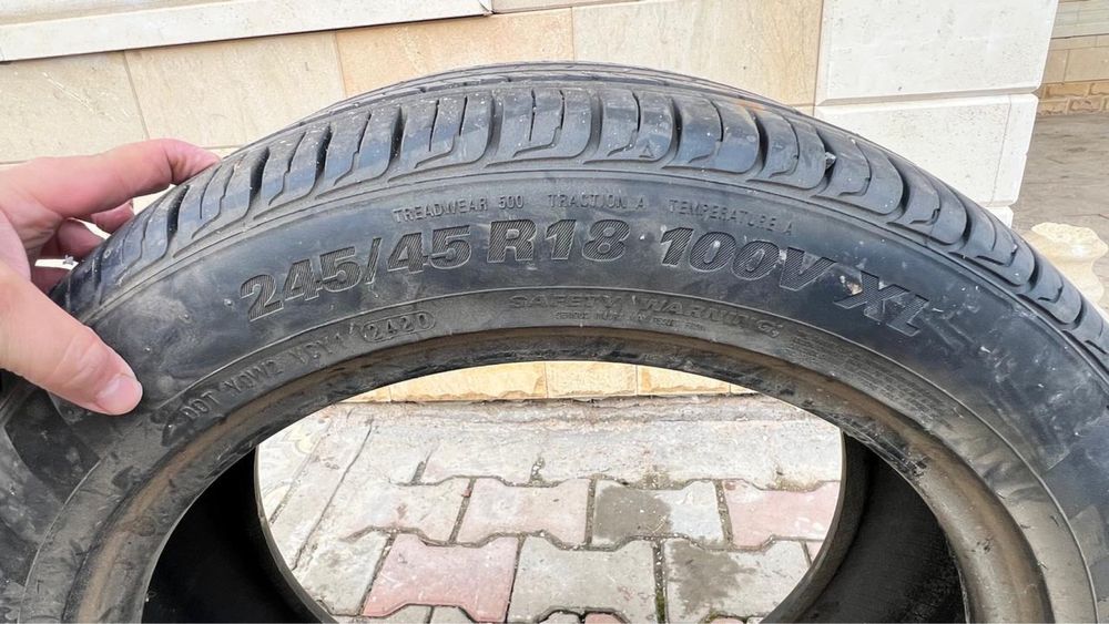 Продам комплект резины R18