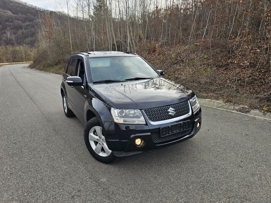Suzuki Grand Vitara/2013 / Full Option