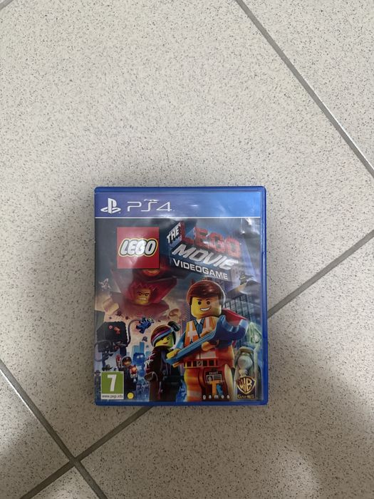 Продавам СПЕШНО PS4 512 gb като нов!!! С 2 джойстика, 11 хубави игри, оригинален кабел за зареждане и безплатна профилактика преди да ви го изпратя.