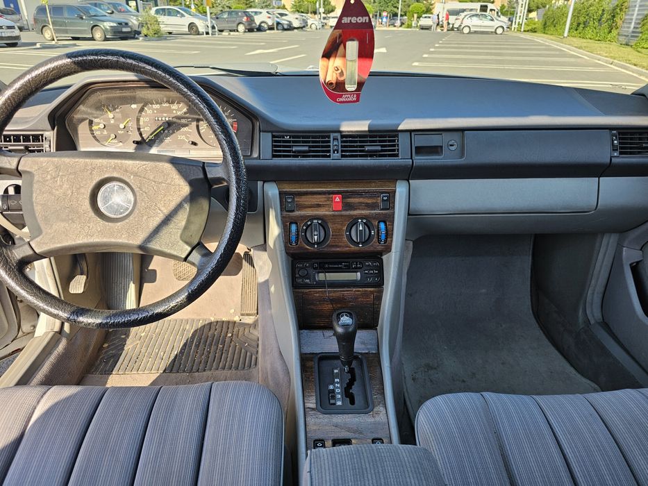 Mercedes W124 Coupe 230 CE 1988 Automat