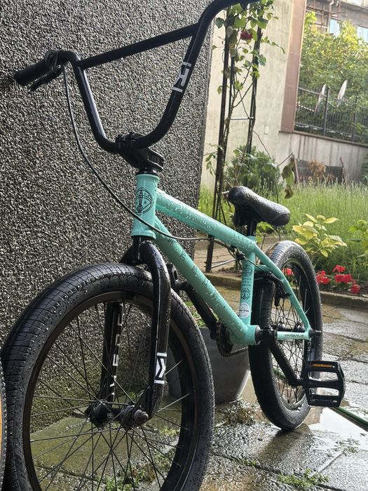 Американски BMX чисто ново колело