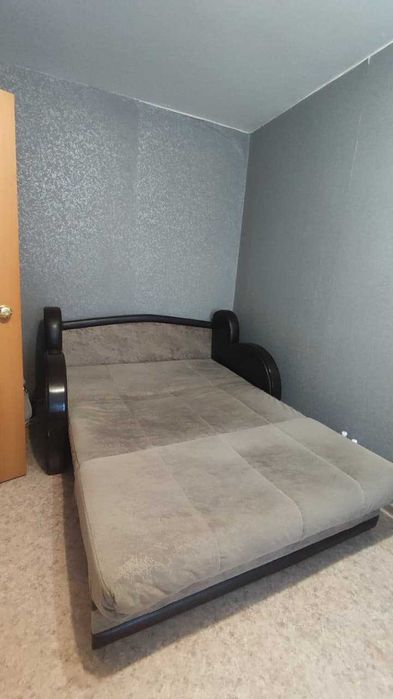 Продам диван. В хорошем состоянии.