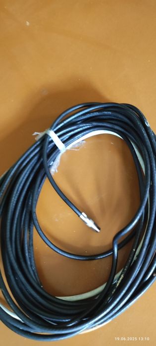 Провод для кабельного ТВ. Антенна.