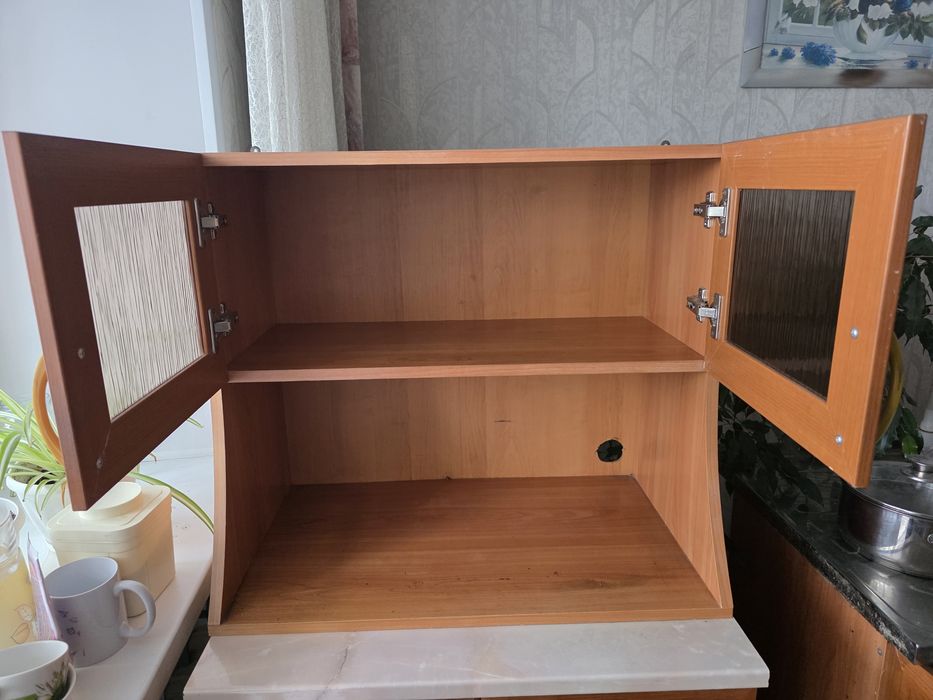 Кухонный гарнитур б/у.