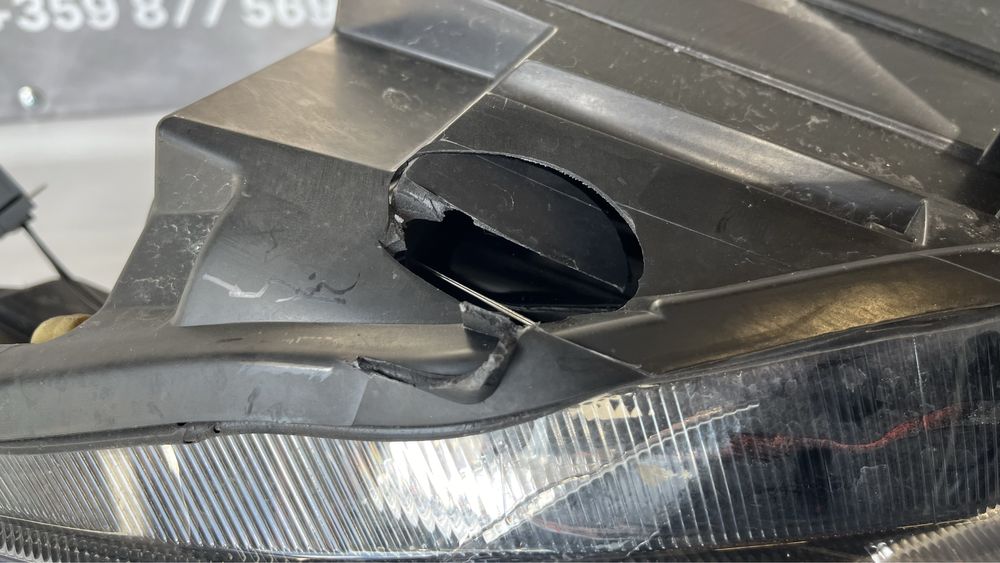 Ляв и десен фар Ford Fiesta 2018-