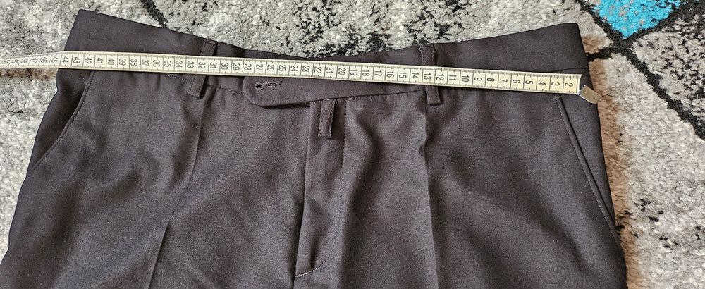 Costum ocazie (marimea 50) purtat o singura data