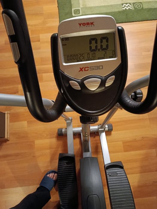 Bicicletă eliptică York X530– stare foarte bună