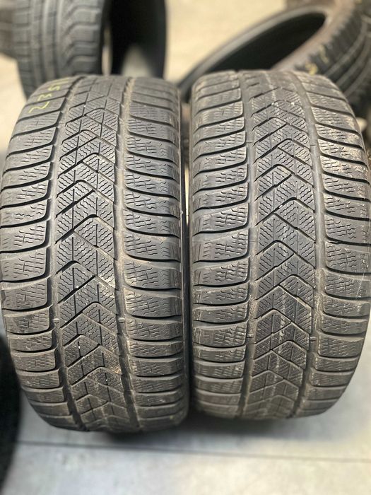2x 235 35 20 Pirelli Sottozero 3 (IARNA)